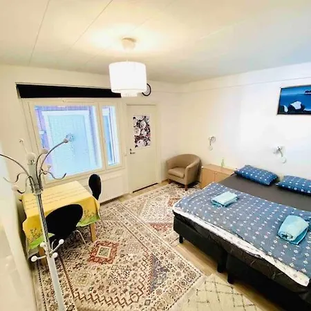 Two And Dining Area And Private Entrance In A Row House. * Kotka