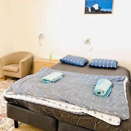 Apartament Two And Dining Area And Private Entrance In A Row House. *
